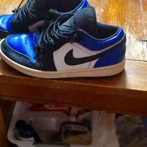 JORDAN 1'S ROYAL TOE 2019 EXCELLENT CONDITION